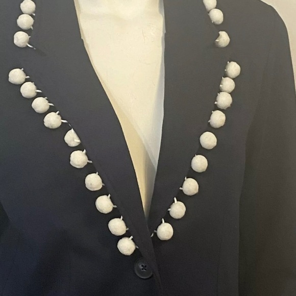 Pearly Vine Blazer Lined Navy Pom poms 2 button - Picture 3 of 7